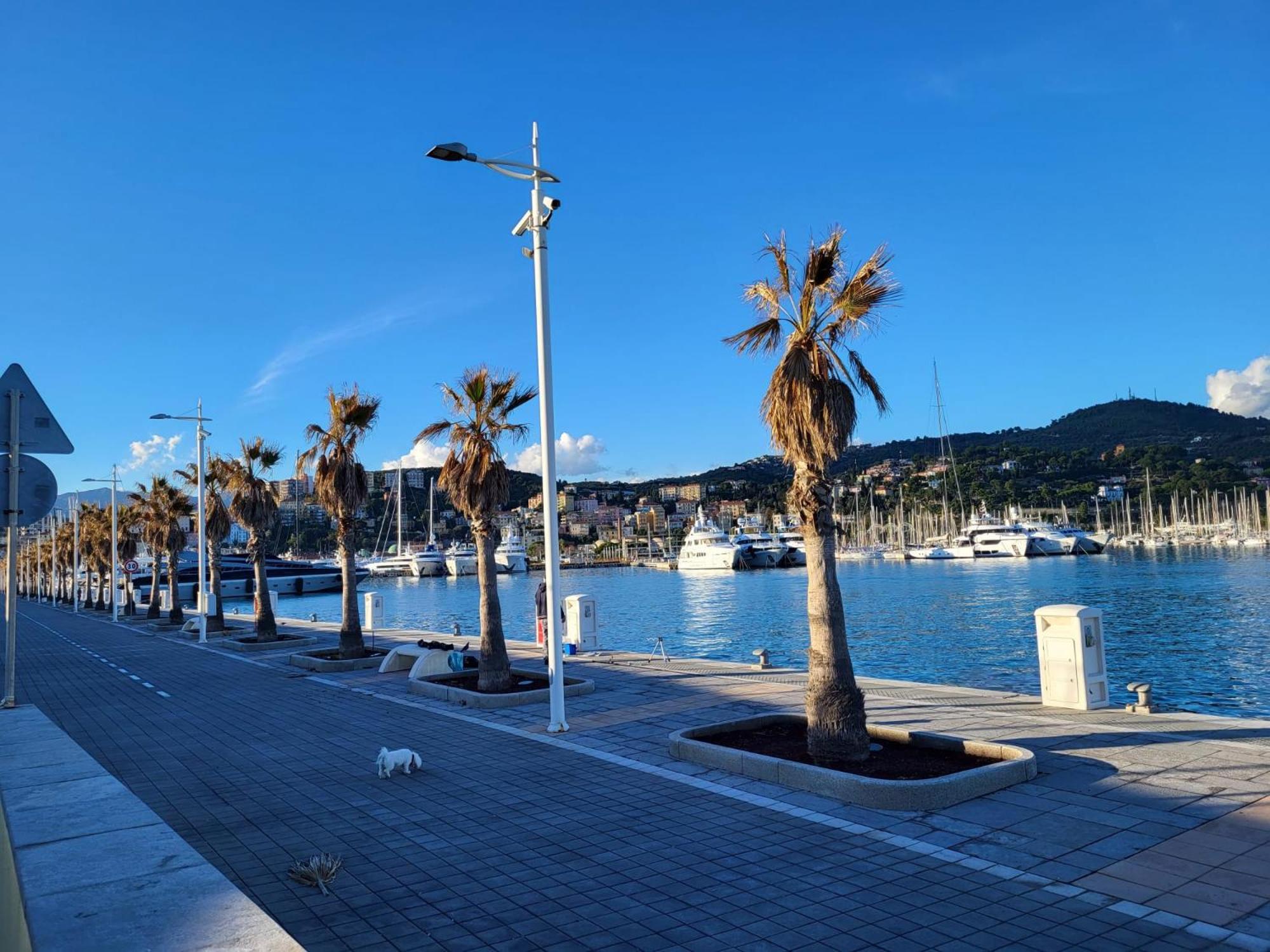 The Shell - New Interior Look But Same Old Charme 200Mt From The Sea With Garden And Parking Nearby Imperia Exterior foto